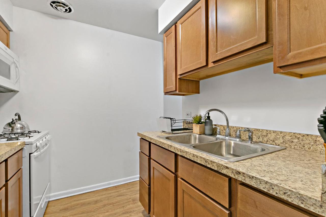 Stunning 1Br Apartment At Center Of Lakeview - Oakdale 211 Chicago Eksteriør bilde