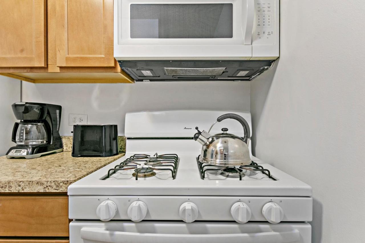Stunning 1Br Apartment At Center Of Lakeview - Oakdale 211 Chicago Eksteriør bilde
